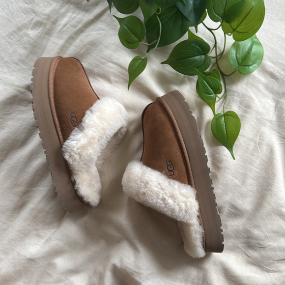 UGG DISQUETTE SLIPPERS CHESTNUT SIZE 9 - Picture 7 of 8